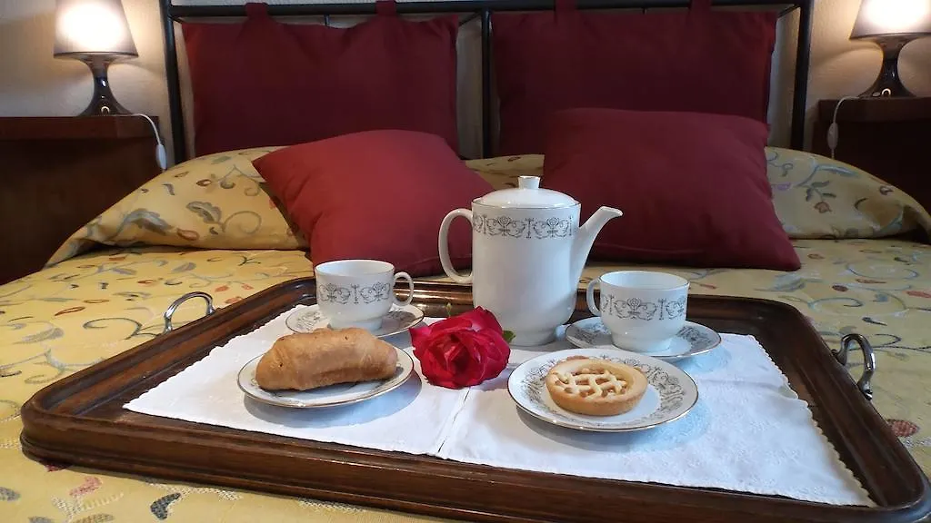 La Casa Di Ro Bed and Breakfast Roma Bed & Breakfast