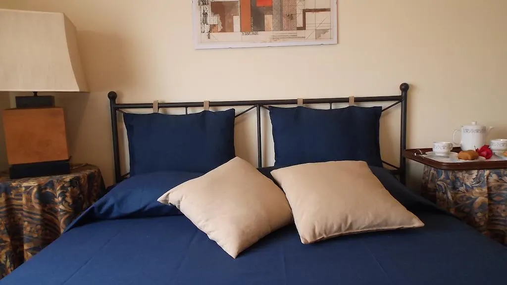 La Casa Di Ro Bed and Breakfast Roma