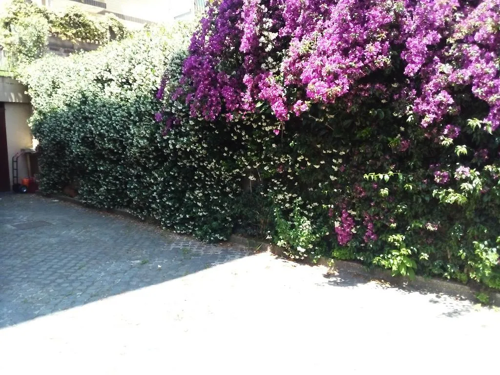 La Casa Di Ro Bed and Breakfast Roma 0*,